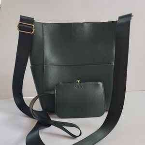 Mersi Green Bucket Bag With Change Purse